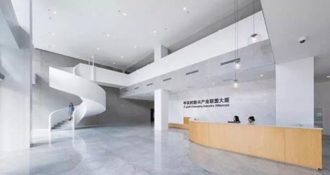 成都海倫天麓銷售中心，東方優(yōu)雅與現(xiàn)代融合的空間縮影！